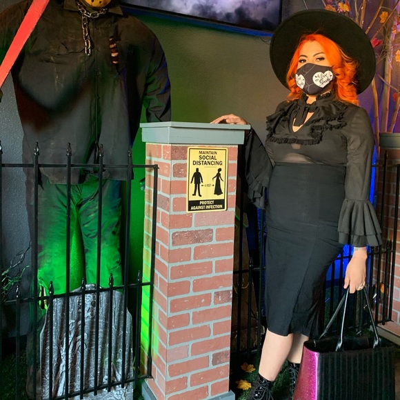 🖤Meet The Posher🎃 - Picture 10 of 13